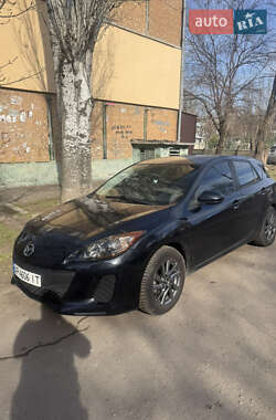 Хэтчбек Mazda 3 2013 в 