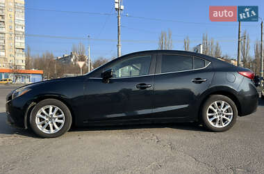 Седан Mazda 3 2016 в 