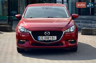 Седан Mazda 3 2018 в Чернівцях