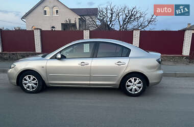 Седан Mazda 3 2006 в Бучі