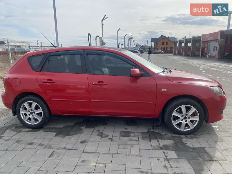 Хэтчбек Mazda 3 2004 в Ужгороде