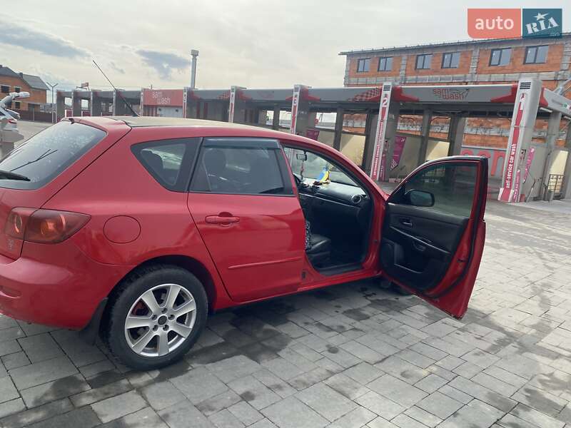 Хэтчбек Mazda 3 2004 в Ужгороде