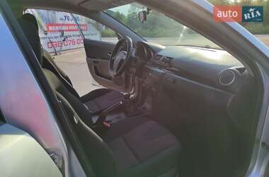 Седан Mazda 3 2005 в Шепетівці