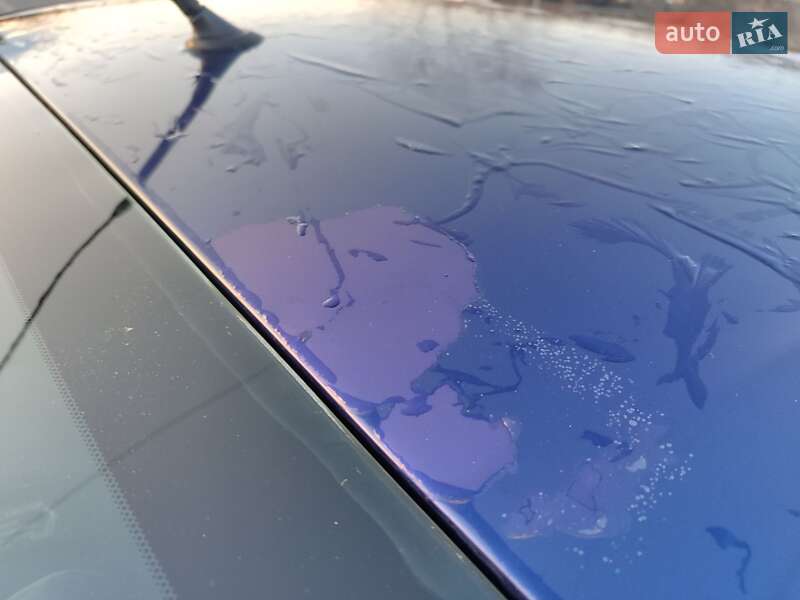 Седан Mazda 3 2004 в Долине