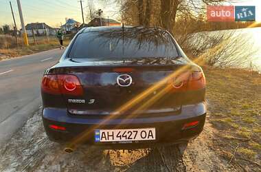 Седан Mazda 3 2004 в 