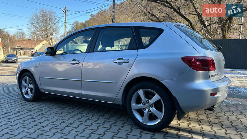 Хэтчбек Mazda 3 2004 в Черновцах