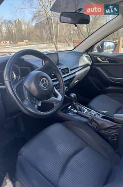 Седан Mazda 3 2015 в 