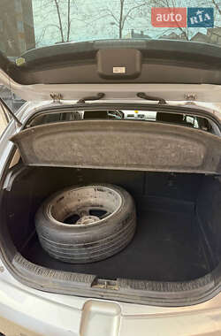 Хэтчбек Mazda 3 2006 в 