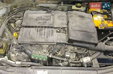 Седан Mazda 3 2004 в 