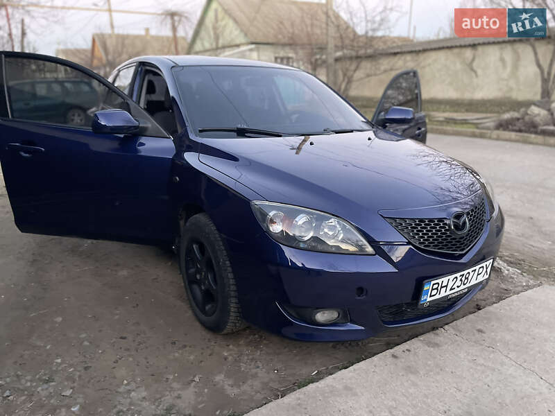 Хэтчбек Mazda 3 2004 в Рени
