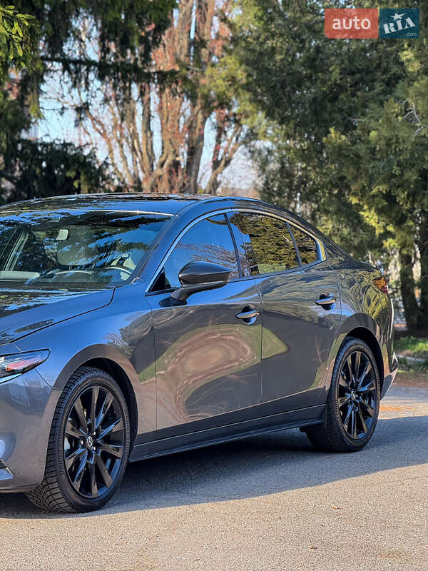 Седан Mazda 3 2020 в Києві