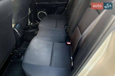 Седан Mazda 3 2006 в 