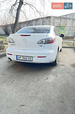 Седан Mazda 3 2012 в 
