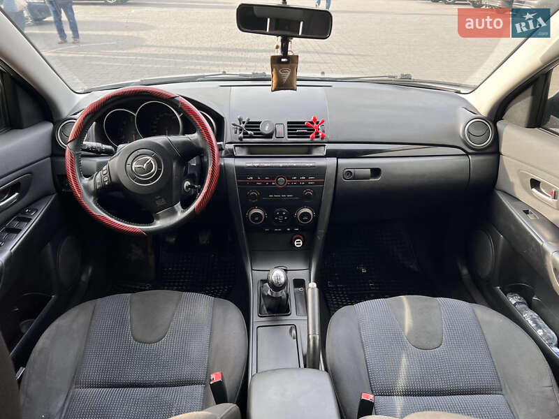 Хетчбек Mazda 3 2004 в Стрию