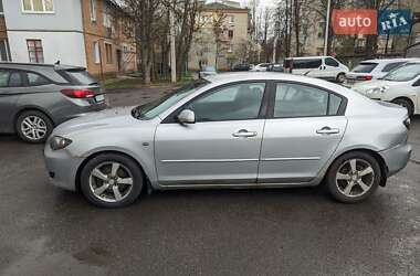 Седан Mazda 3 2004 в 