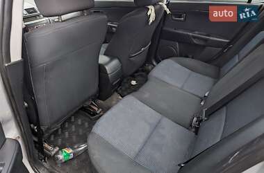 Седан Mazda 3 2004 в 