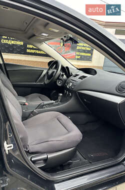 Седан Mazda 3 2012 в Киеве