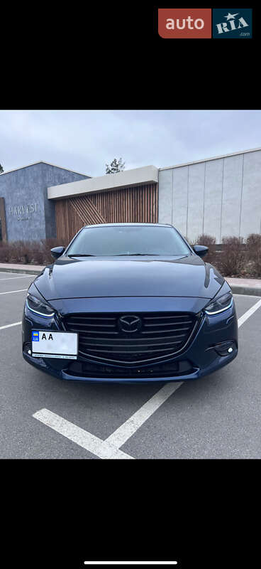 Хэтчбек Mazda 3 2017 в Киеве фото 4 Хэтчбек Mazda 3 2017 в Киеве