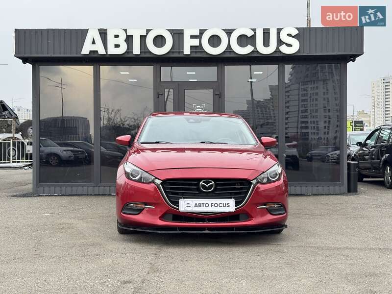 Седан Mazda 3 2016 в Киеве
