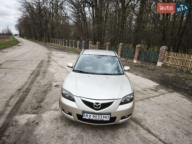 Седан Mazda 3 2006 в 