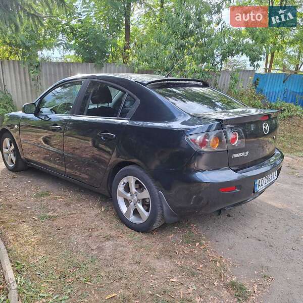 Седан Mazda 3 2005 в Тячеве