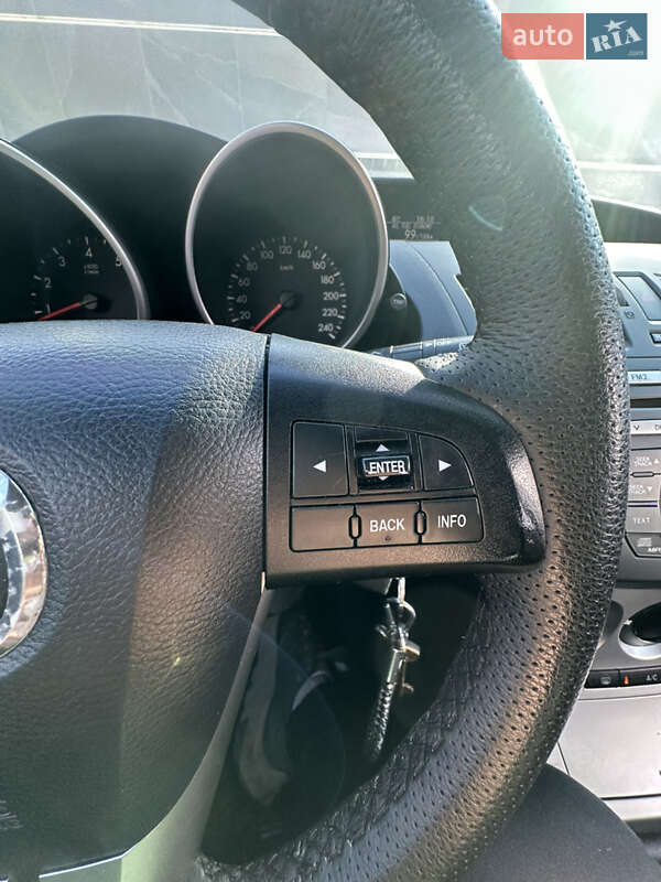 Хэтчбек Mazda 3 2009 в Киеве