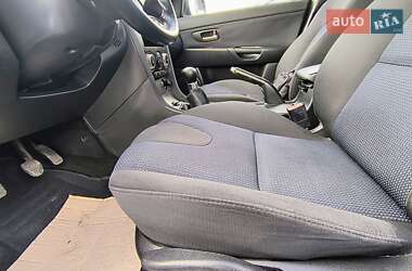 Седан Mazda 3 2006 в 