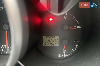 Седан Mazda 3 2004 в 