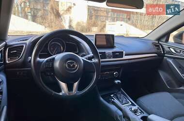 Хэтчбек Mazda 3 2013 в 