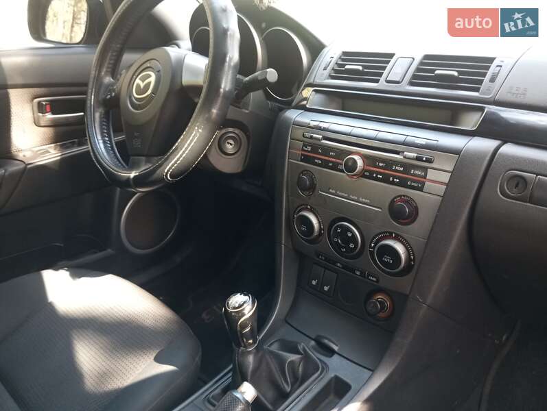 Седан Mazda 3 2006 в Запорожье