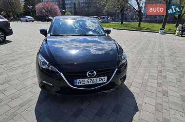 Седан Mazda 3 2015 в 