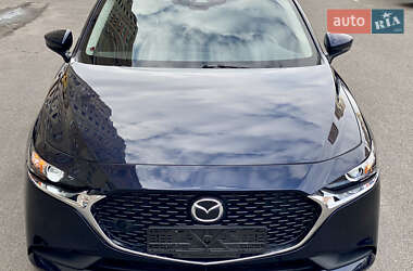 Седан Mazda 3 2021 в 