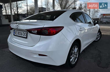 Седан Mazda 3 2015 в 