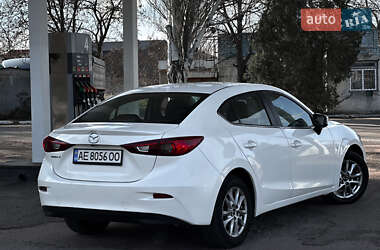 Седан Mazda 3 2015 в 
