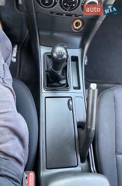 Хэтчбек Mazda 3 2006 в 