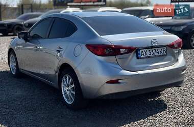 Седан Mazda 3 2015 в 