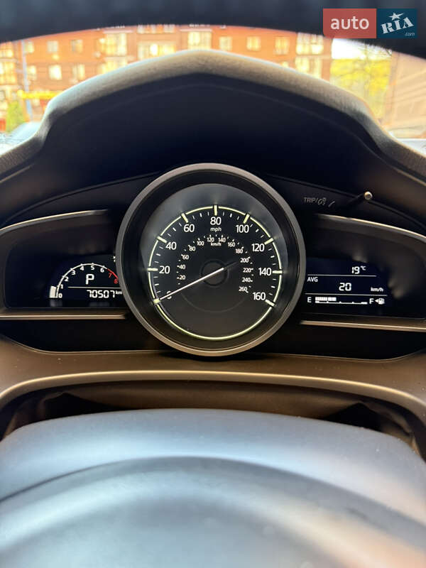 Седан Mazda 3 2016 в Дніпрі