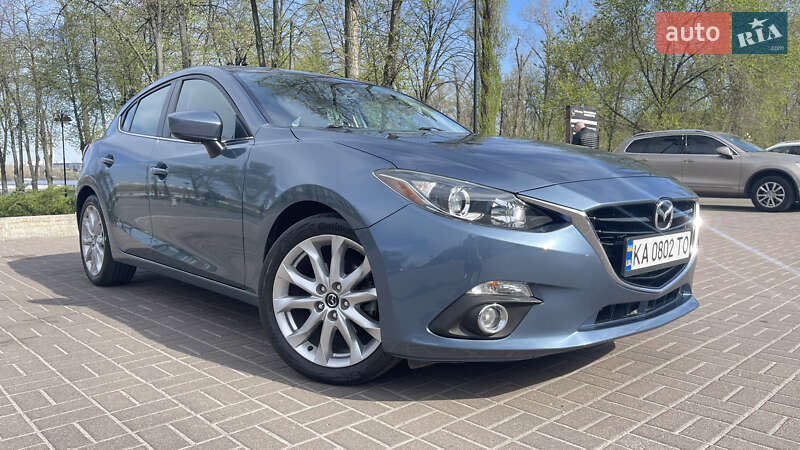 Хэтчбек Mazda 3 2016 в 