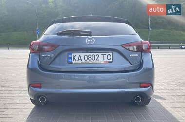 Хэтчбек Mazda 3 2016 в 