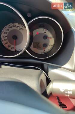Седан Mazda 3 2006 в 