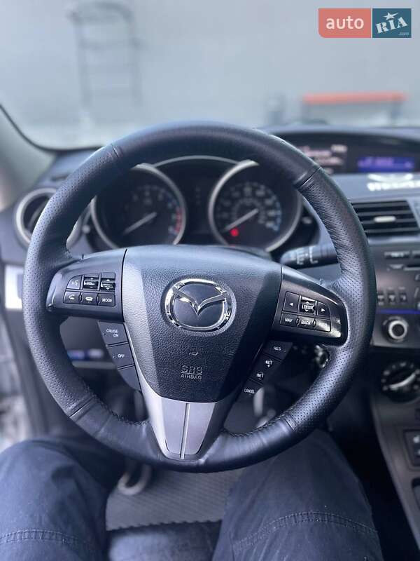 Седан Mazda 3 2012 в Одесі