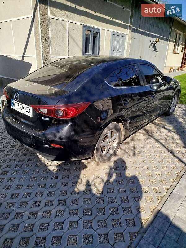 Седан Mazda 3 2014 в Косове