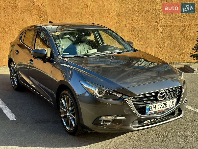 Хэтчбек Mazda 3 2018 в 