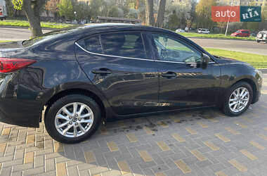 Седан Mazda 3 2016 в 