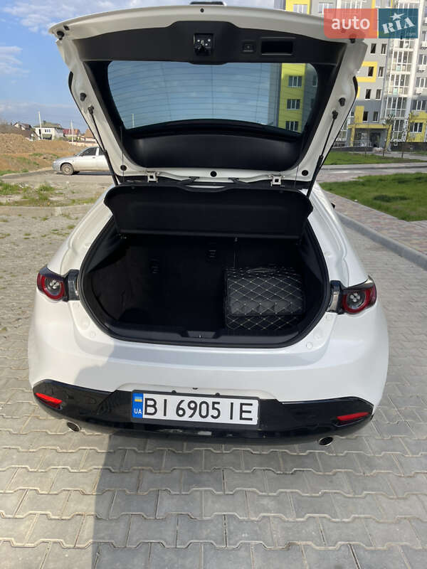 Хэтчбек Mazda 3 2019 в Полтаве