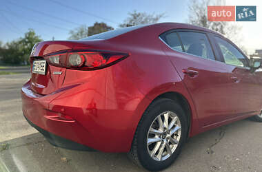 Седан Mazda 3 2017 в 