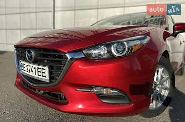 Седан Mazda 3 2017 в Николаеве