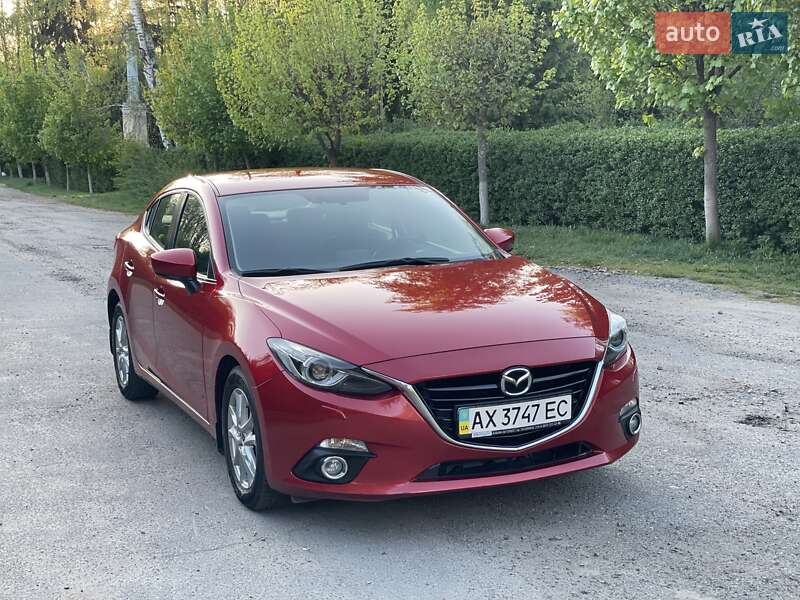 Седан Mazda 3 2014 в 