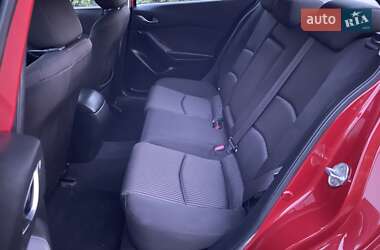 Седан Mazda 3 2014 в 