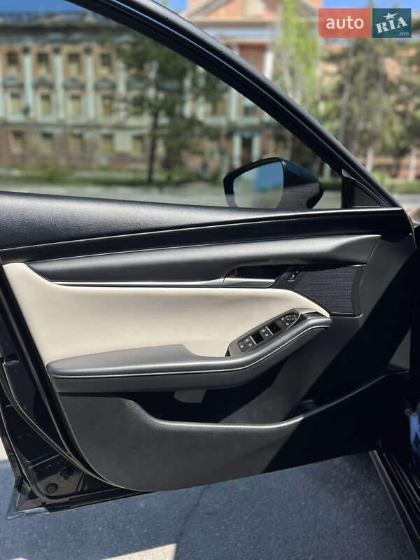 Седан Mazda 3 2020 в Миколаєві